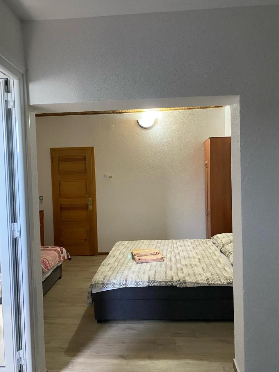 Draga'S Rooms Virpazar Quarto foto