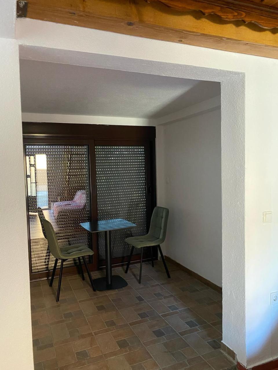 Draga'S Rooms Virpazar Quarto foto